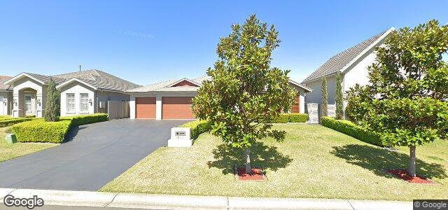 Larawan ng 14 Wingham Avenue sa Winnipeg, Manitoba