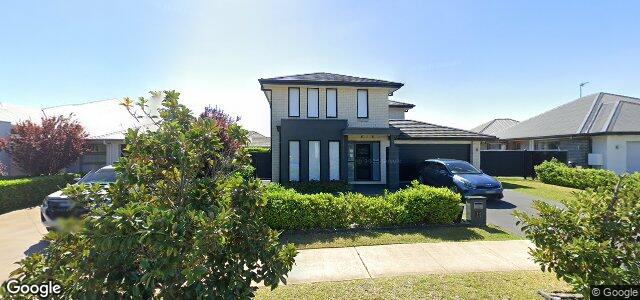 Larawan ng 15 Wingham Avenue sa Winnipeg, Manitoba