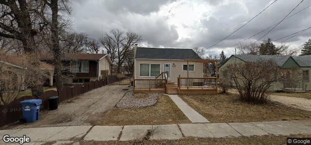 Larawan ng 200 Sadler Avenue sa Winnipeg, Manitoba