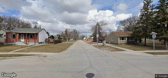 Larawan ng Berrydale Avenue sa Winnipeg, Manitoba