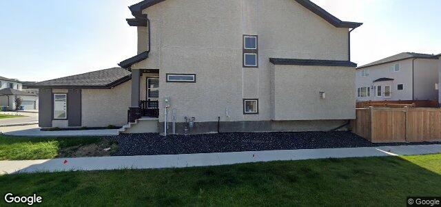 Larawan ng 92 Tennant Gate sa Winnipeg, Manitoba