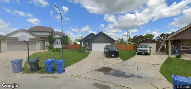 Larawan ng 102 Bender Bay sa Winnipeg, Manitoba