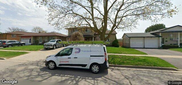 Larawan ng 11 Oakhurst Crescent sa Winnipeg, Manitoba