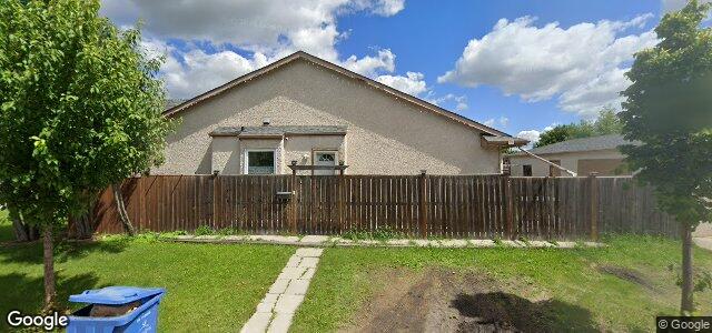 Larawan ng 111 Bender Bay sa Winnipeg, Manitoba