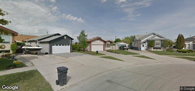 Larawan ng 111 Dobrinsky Drive sa Winnipeg, Manitoba