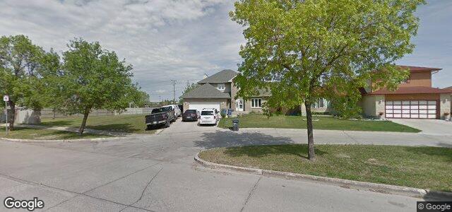 Larawan ng 151 Simkin Drive sa Winnipeg, Manitoba