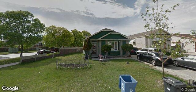 Larawan ng 2 Dobrinsky Drive sa Winnipeg, Manitoba