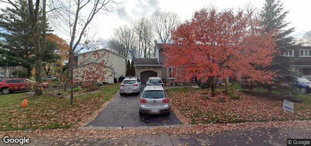 Larawan ng 23 Oakhurst Crescent sa Winnipeg, Manitoba