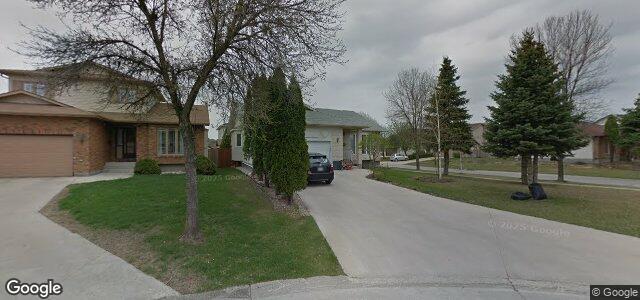 Larawan ng 3 Oakglen Place sa Winnipeg, Manitoba