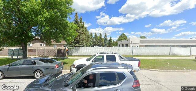 Larawan ng 39 Dobrinsky Drive sa Winnipeg, Manitoba