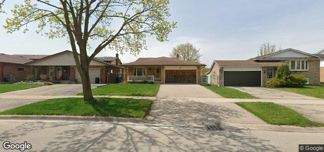 Larawan ng 67 Oakhurst Crescent sa Winnipeg, Manitoba