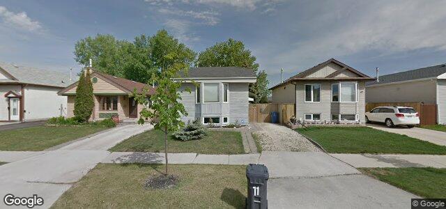 Larawan ng 71 Dobrinsky Drive sa Winnipeg, Manitoba