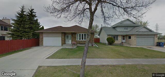 Larawan ng 71 Stardust Crescent sa Winnipeg, Manitoba