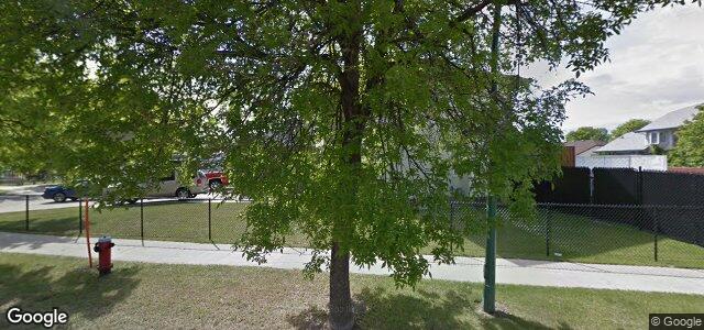 Larawan ng 76 Simkin Drive sa Winnipeg, Manitoba