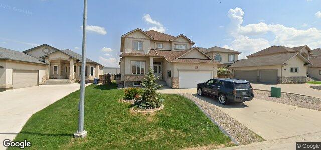 Photo of 114 Powder Ridge Drive in Winnipeg, Manitoba