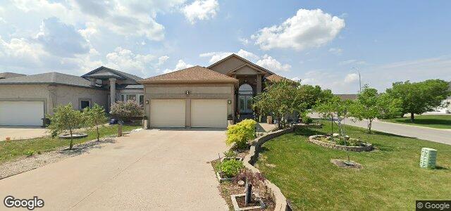 Larawan ng 2 Laurel Ridge Drive sa Winnipeg, Manitoba