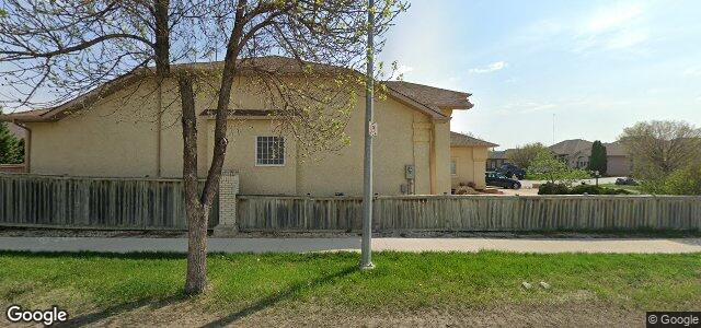 Larawan ng 3 Castle Ridge Drive sa Winnipeg, Manitoba