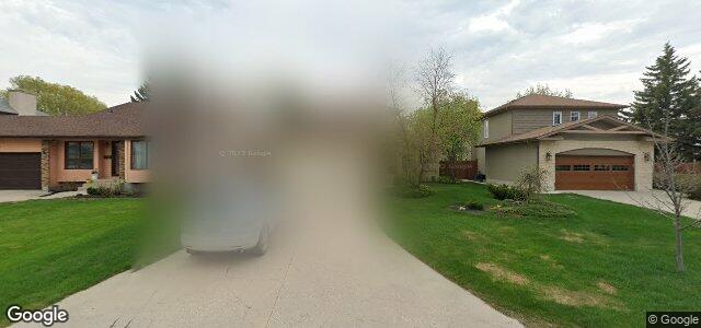 Larawan ng 101 Royal York Drive sa Winnipeg, Manitoba