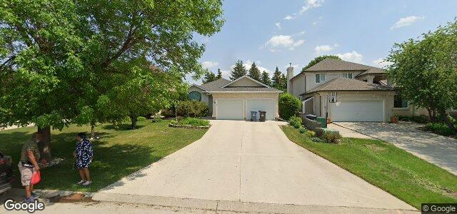 Larawan ng 111 Duncan Norrie Drive sa Winnipeg, Manitoba