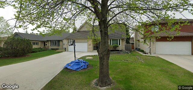 Photo of 126 Woodington Bay in Winnipeg, Manitoba