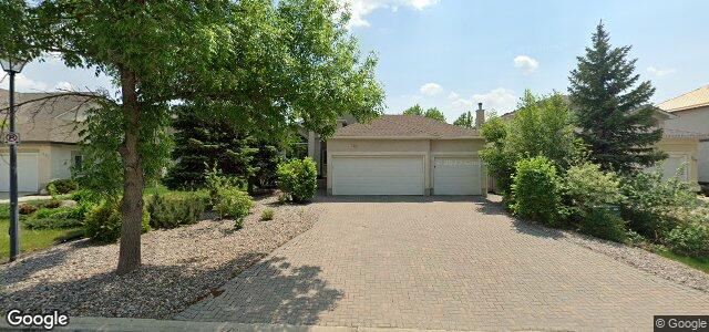 Larawan ng 135 Lindenshore Drive sa Winnipeg, Manitoba