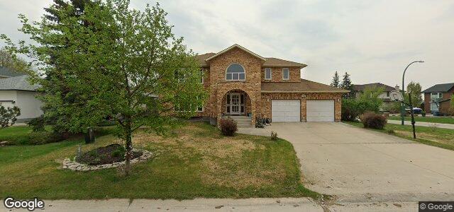 Larawan ng 147 Queen'S Park Crescent sa Winnipeg, Manitoba