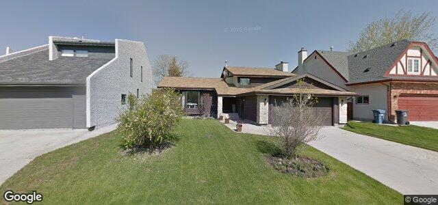 Larawan ng 15 Avon Gate sa Winnipeg, Manitoba