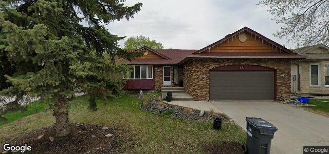 Larawan ng 15 Hennessey Drive sa Winnipeg, Manitoba