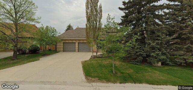 Larawan ng 15 Queen'S Park Crescent sa Winnipeg, Manitoba