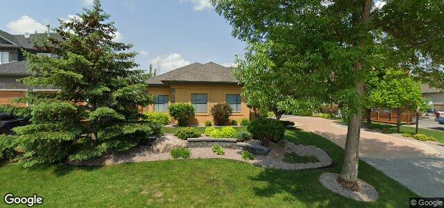 Photo of 152 Lindenshore Drive in Winnipeg, Manitoba