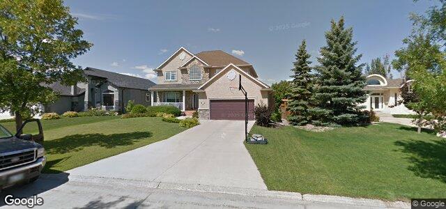 Larawan ng 166 Lindenshore Drive sa Winnipeg, Manitoba
