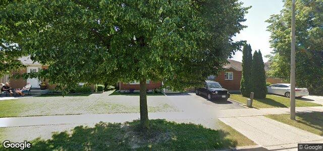 Larawan ng 18 Foxmeadow Drive sa Winnipeg, Manitoba