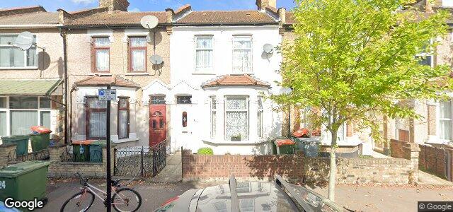 Larawan ng 18 Hollington Road sa Winnipeg, Manitoba