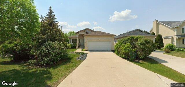 Photo of 18 Linden Terrace Way in Winnipeg, Manitoba