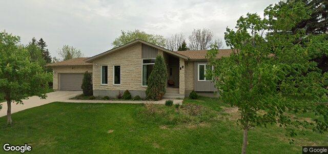 Larawan ng 18 Queen'S Park Crescent sa Winnipeg, Manitoba