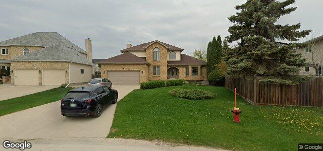 Larawan ng 182 Queen'S Park Crescent sa Winnipeg, Manitoba