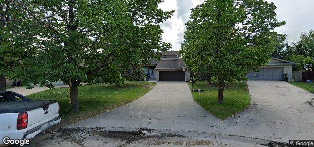 Photo of 194 Foxmeadow Drive in Winnipeg, Manitoba