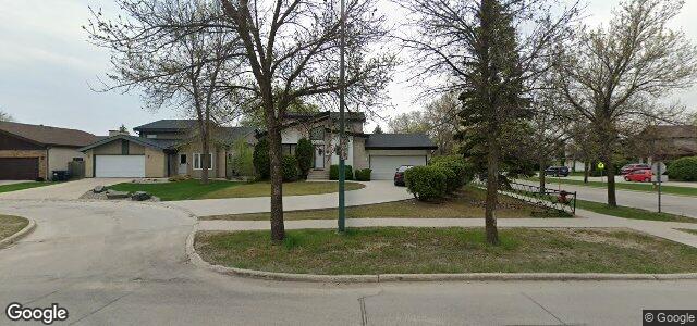 Larawan ng 2 Avon Gate sa Winnipeg, Manitoba