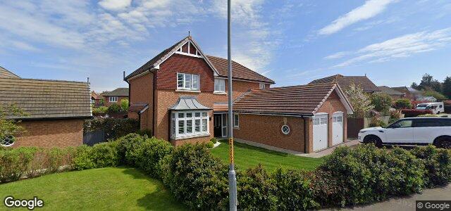 Photo of 2 Kingsborough Drive in Winnipeg, Manitoba