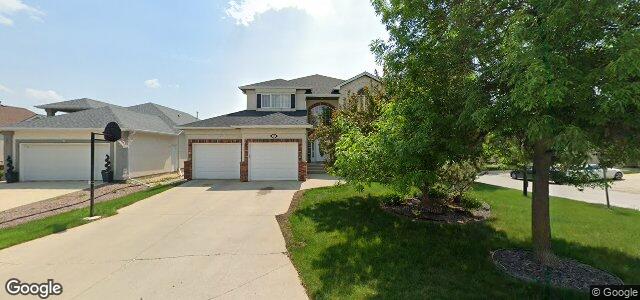 Larawan ng 2 Lindenshore Drive sa Winnipeg, Manitoba