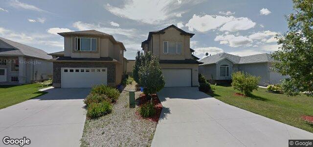 Larawan ng 207 Lindmere Drive sa Winnipeg, Manitoba