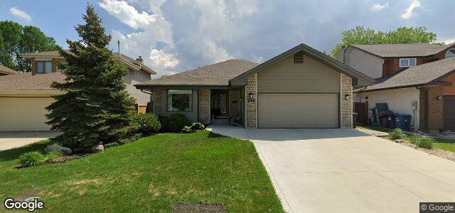 Larawan ng 216 Lindenwood Drive E sa Winnipeg, Manitoba