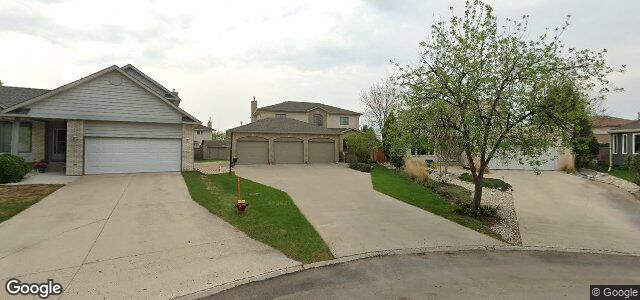 Photo of 24 Sandcliffe Court in Winnipeg, Manitoba