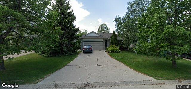 Larawan ng 242 Foxmeadow Drive sa Winnipeg, Manitoba