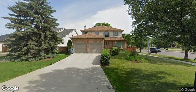 Photo of 253 Tweedsmuir Road in Winnipeg, Manitoba