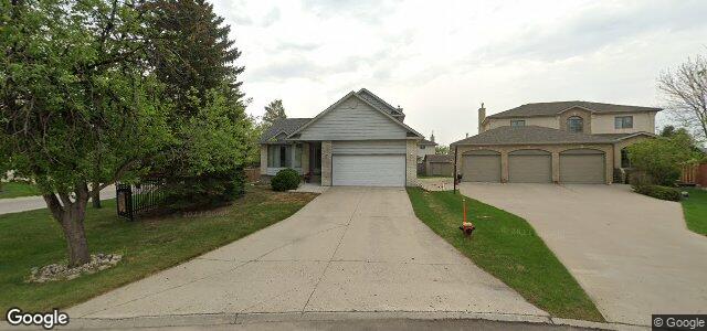 Larawan ng 28 Sandcliffe Court sa Winnipeg, Manitoba