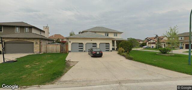 Larawan ng 3 Queen'S Park Crescent sa Winnipeg, Manitoba