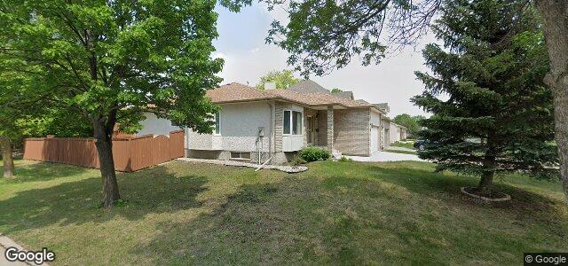 Larawan ng 30 Simsbury Place sa Winnipeg, Manitoba