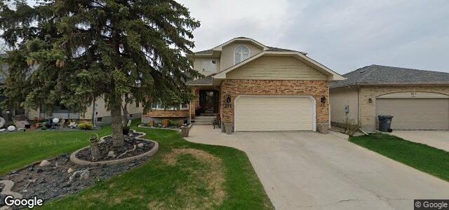 Photo of 326 Lindenwood Drive W in Winnipeg, Manitoba