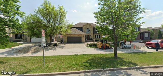 Photo of 328 Lindenwood Drive E in Winnipeg, Manitoba